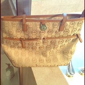 Michael Kors Bags - Michael Kors Purse Michael Kors Bags - Michael Kors Purse