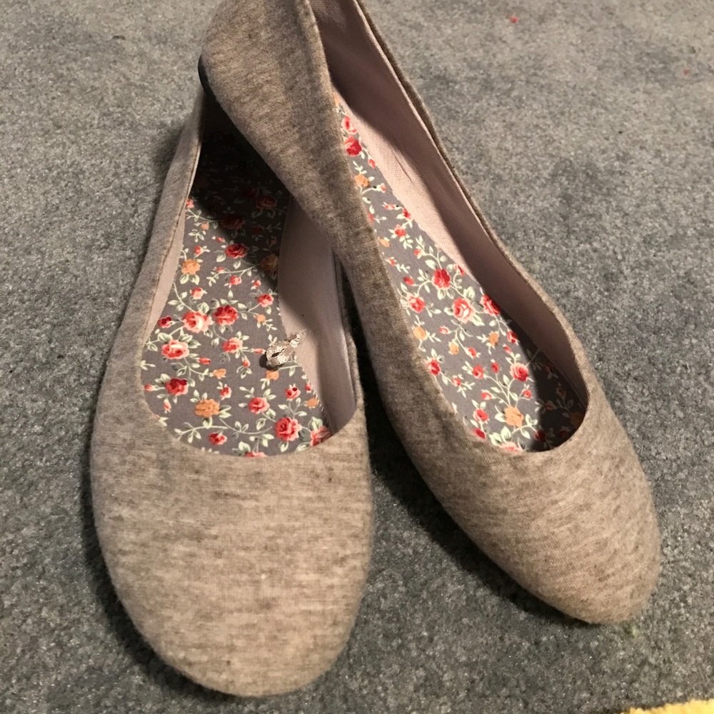Floral Gray Flats