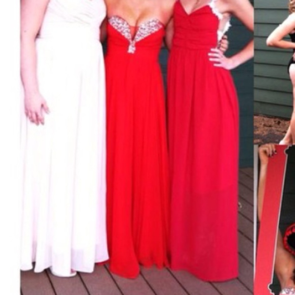 Red prom dress