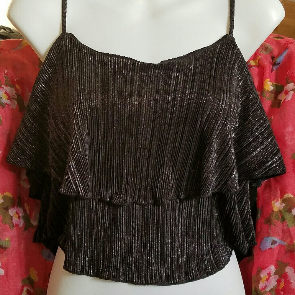 Black and silver crop top