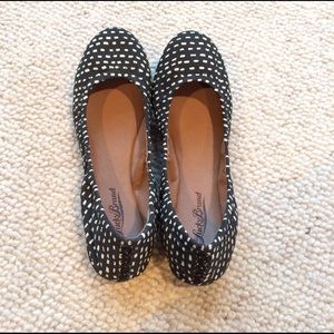 Lucky Brand Black and White Emmie Flats