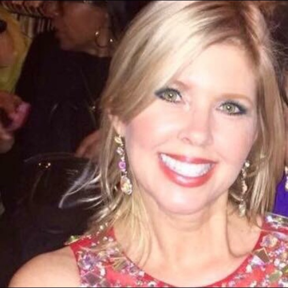 Meet your Posher, Laurie