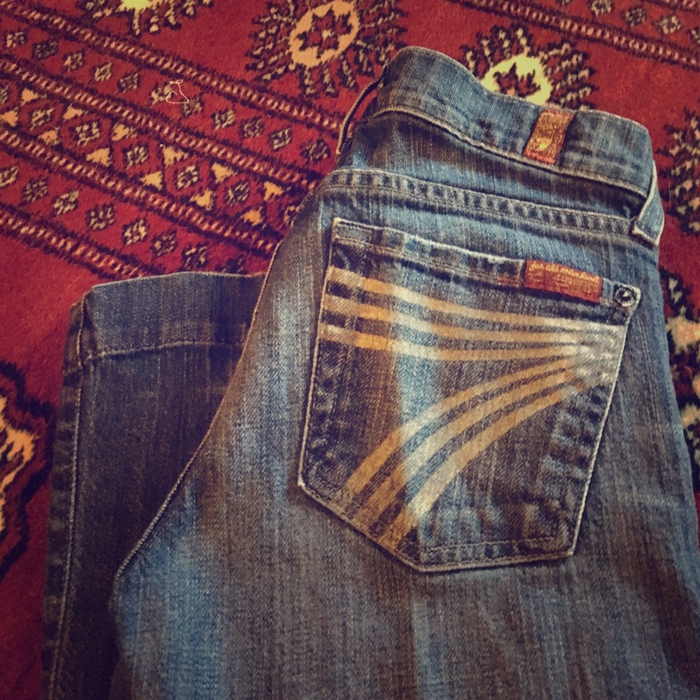 Classic 7 for all mankind jeans. Bootcut Size 24.