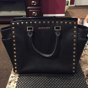 Michael Kors black handbag