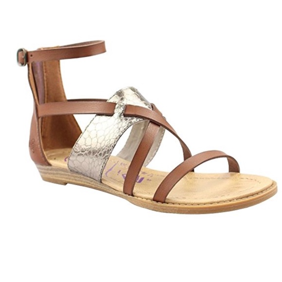 NIB Whiskey Metallic Gladiator Sandals Closed Heel - Picture 3 of 3