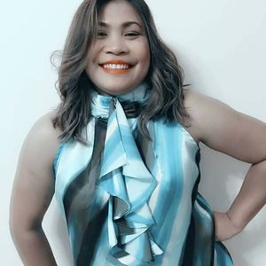 Meet your Posher, Riza