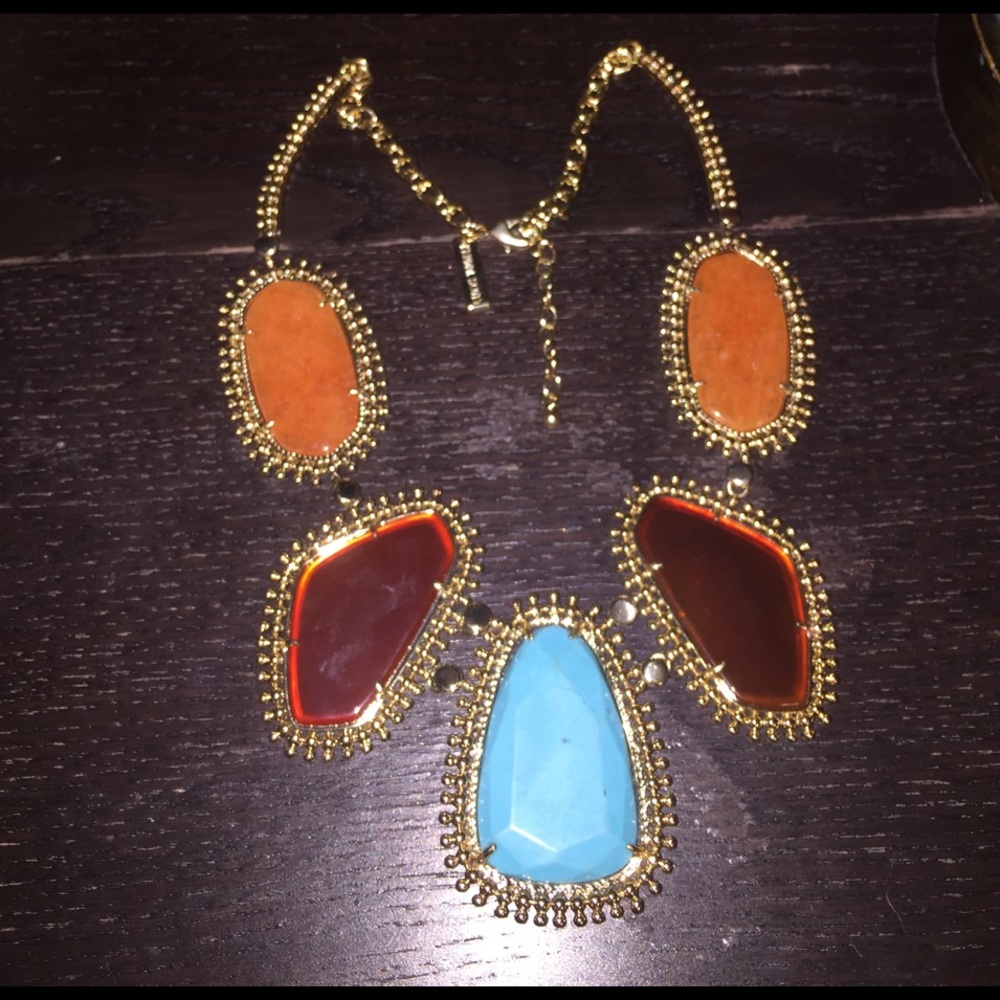 Kendra Scott necklace. Never worn!