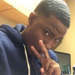 Meet your Posher, Derrion