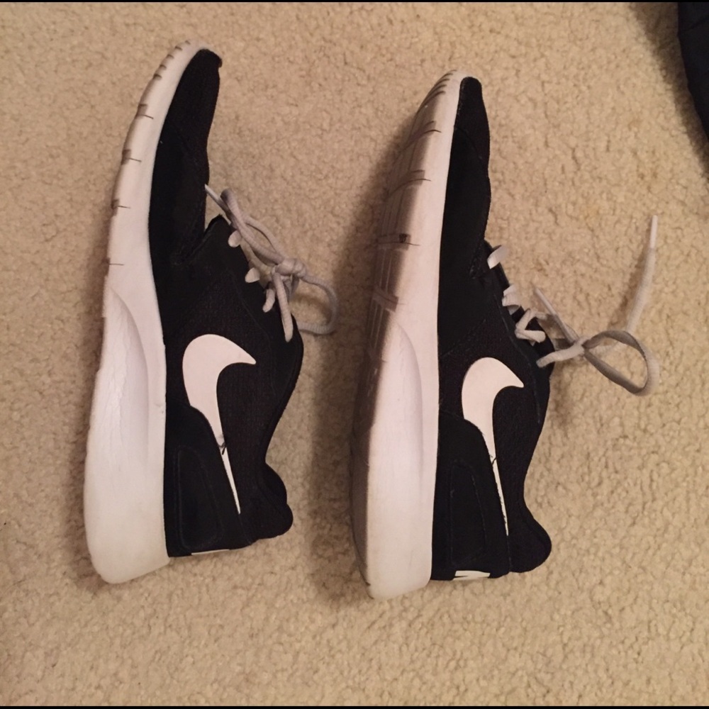 Black Nike shoes