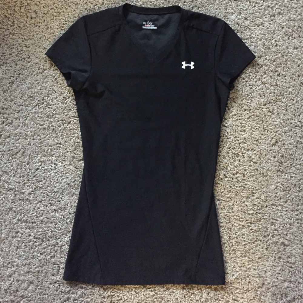 Under Armour top