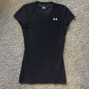 Under Armour top