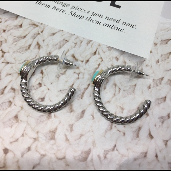 Rhodium/18k Gold Plated Hoop Earring - Picture 5 of 8