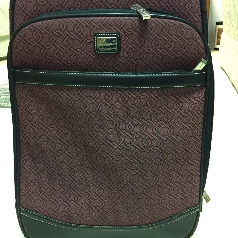 Nine West Roller Carry On Suitcase