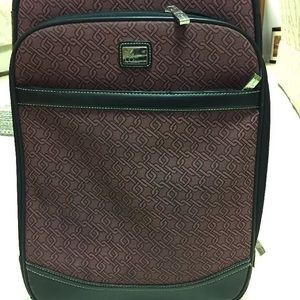 Nine West Roller Carry On Suitcase