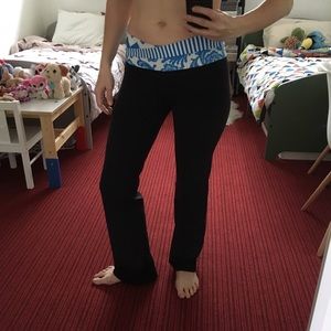 Lululemon exercise pants.