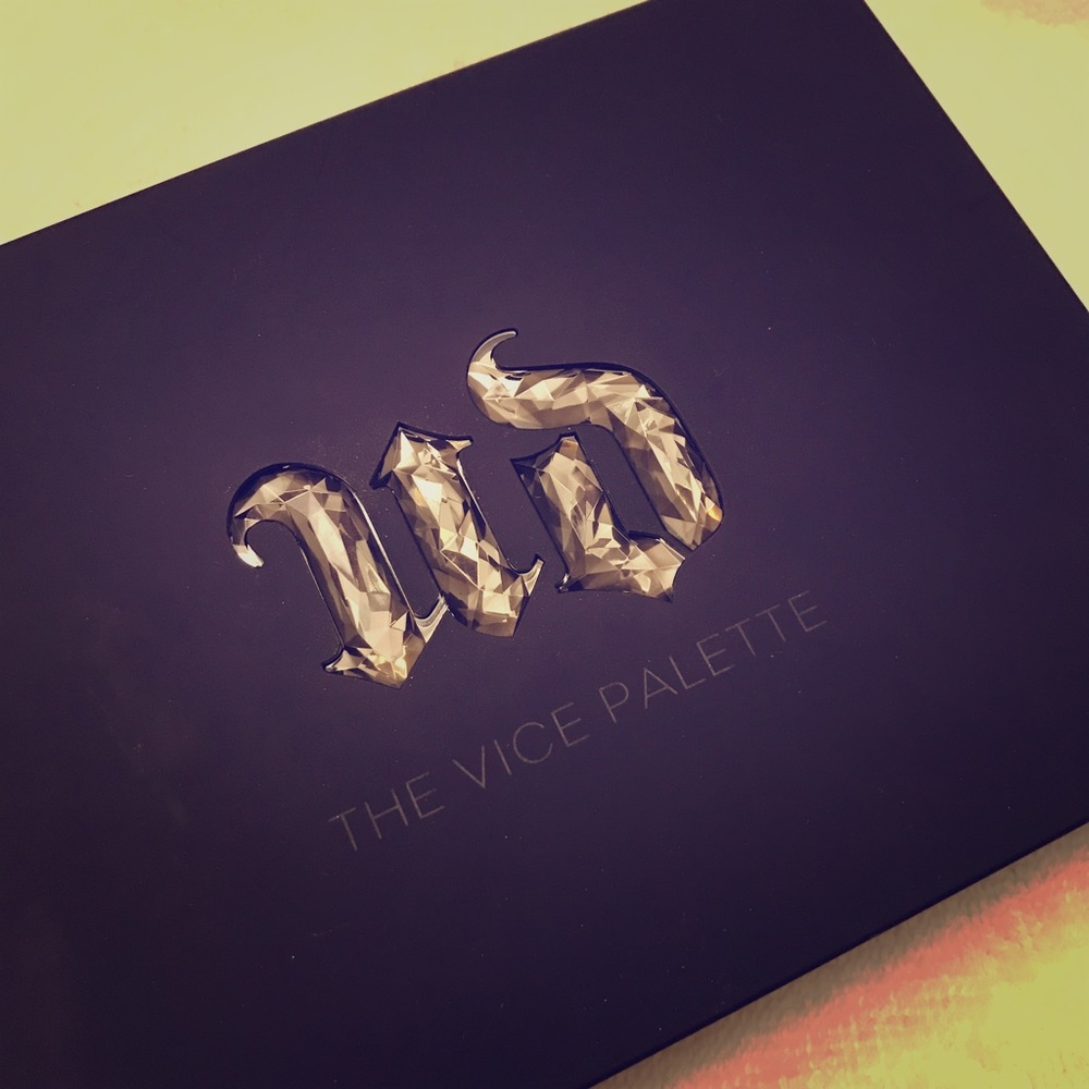 💥HOST PICK💥 Urban Decay Vice 1 Palette