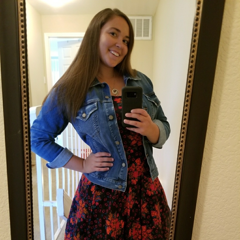 Meet your Posher, Leah