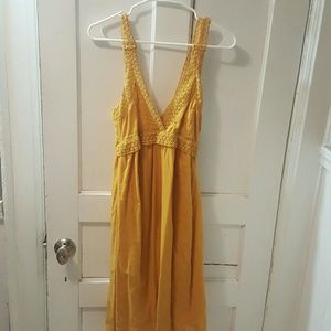 Size 8 mustard color dress