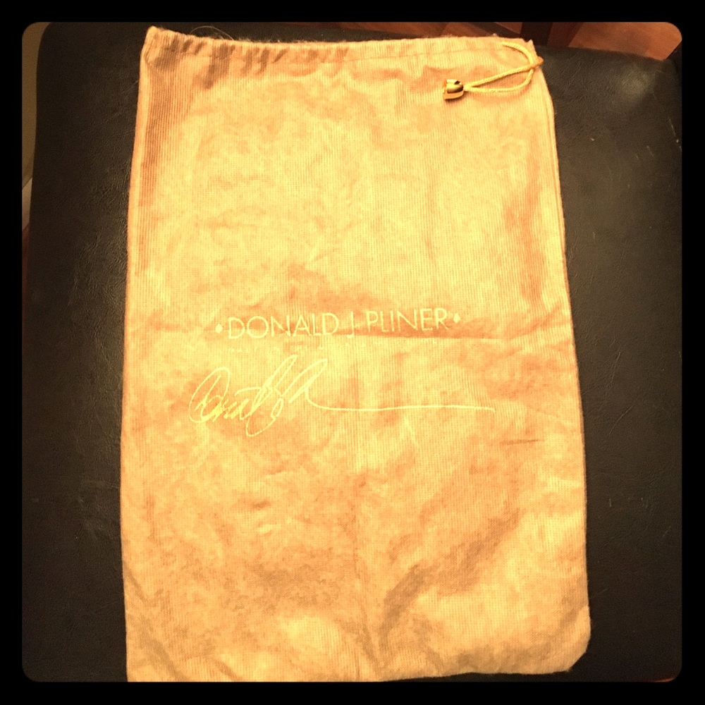 Donald I pliner dust bag