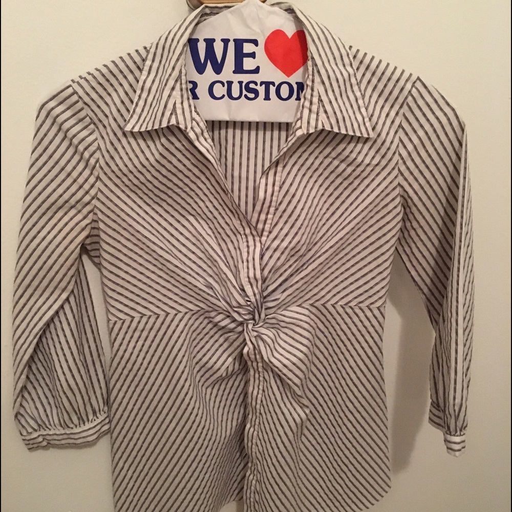 Maternity A Pea in the Pod SZ S 3/4 sleeve blouse