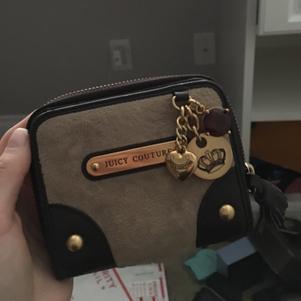 JUICY COUTURE WALLET