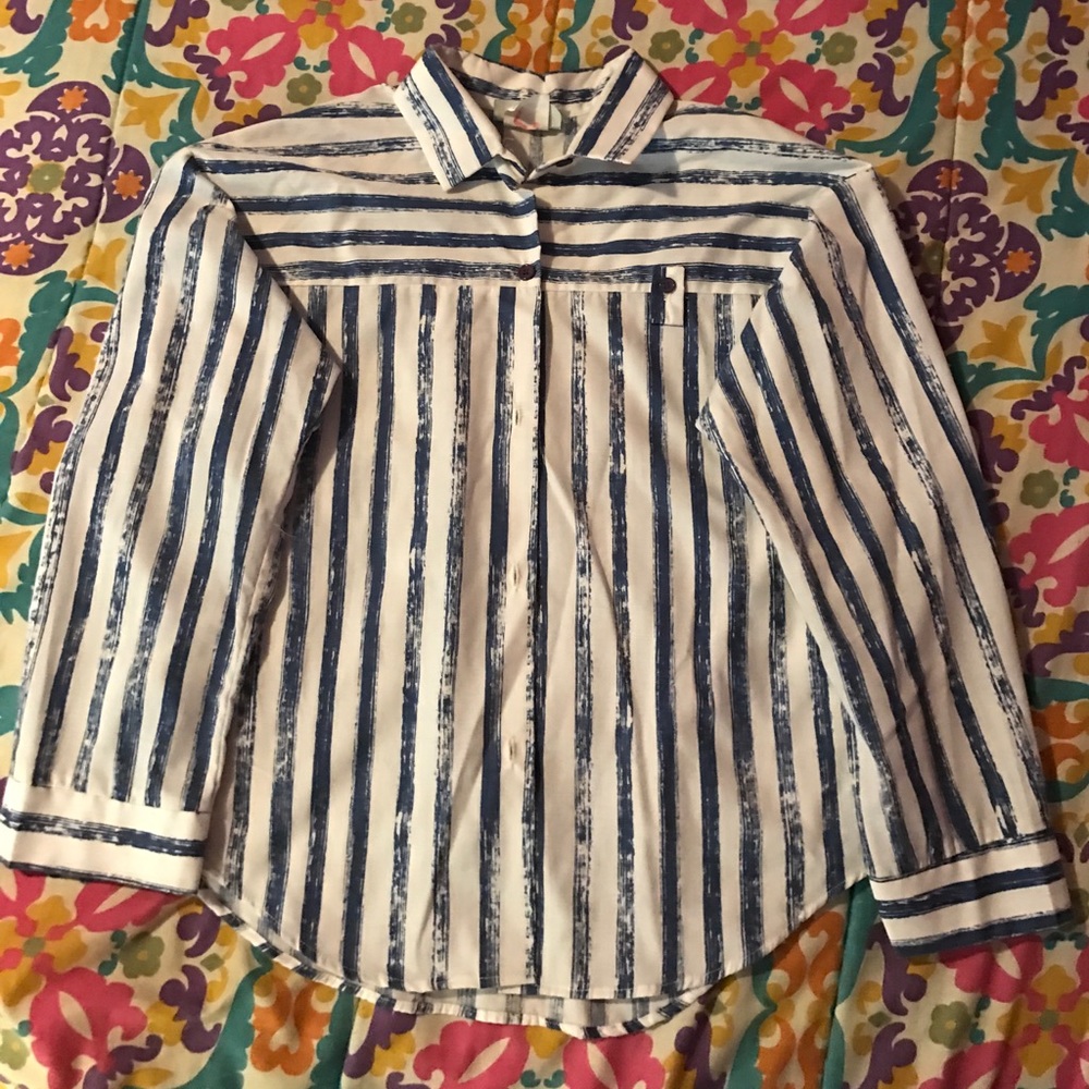 💕Land n Sea button up blouse💕