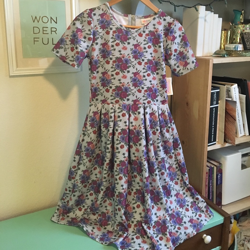 LuLaRoe Amelia