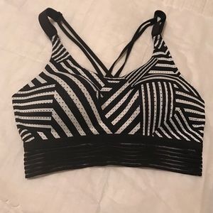 VS sports bra