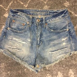 American Eagle "Hi-rise Festival" shorts
