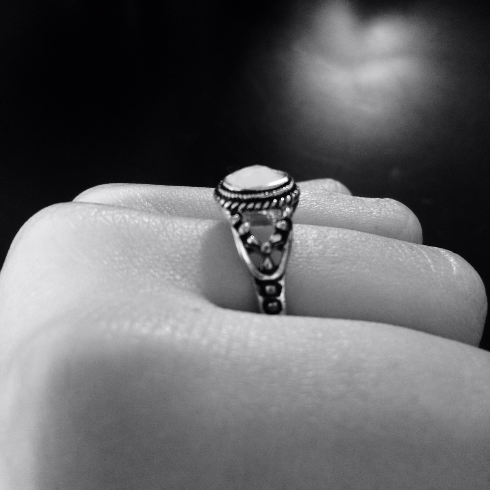 Silver ring - Picture 3 of 3