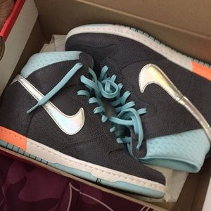 Nike Dunks w/ Hidden Wedge