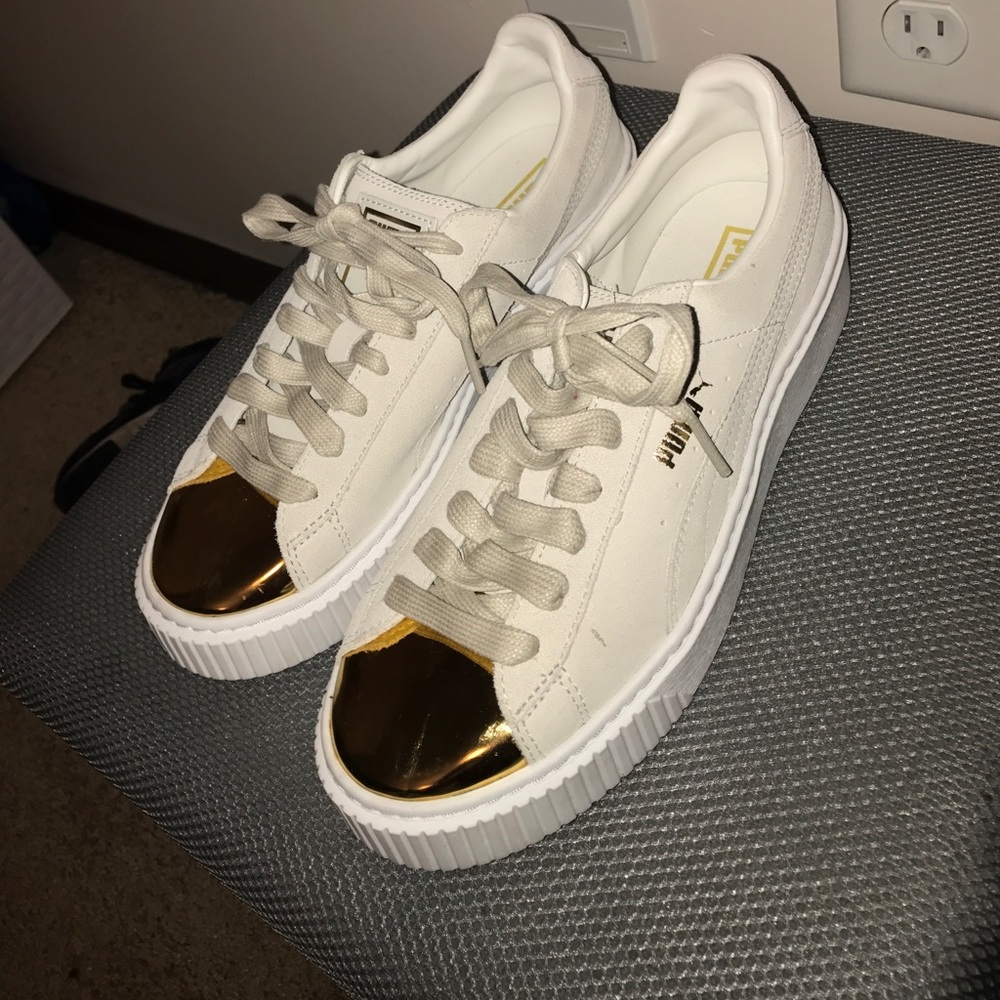 BRAND NEW Puma Platform Sneakers