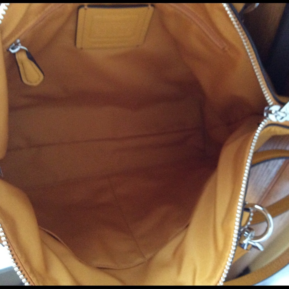 🆕COACH Pebbled Sm Kelsey Satchel - Picture 5 of 7