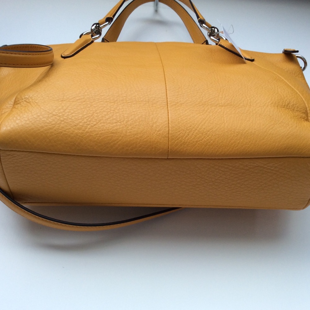 🆕COACH Pebbled Sm Kelsey Satchel - Picture 7 of 7