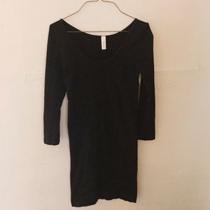 Stretchy black bodycon dress