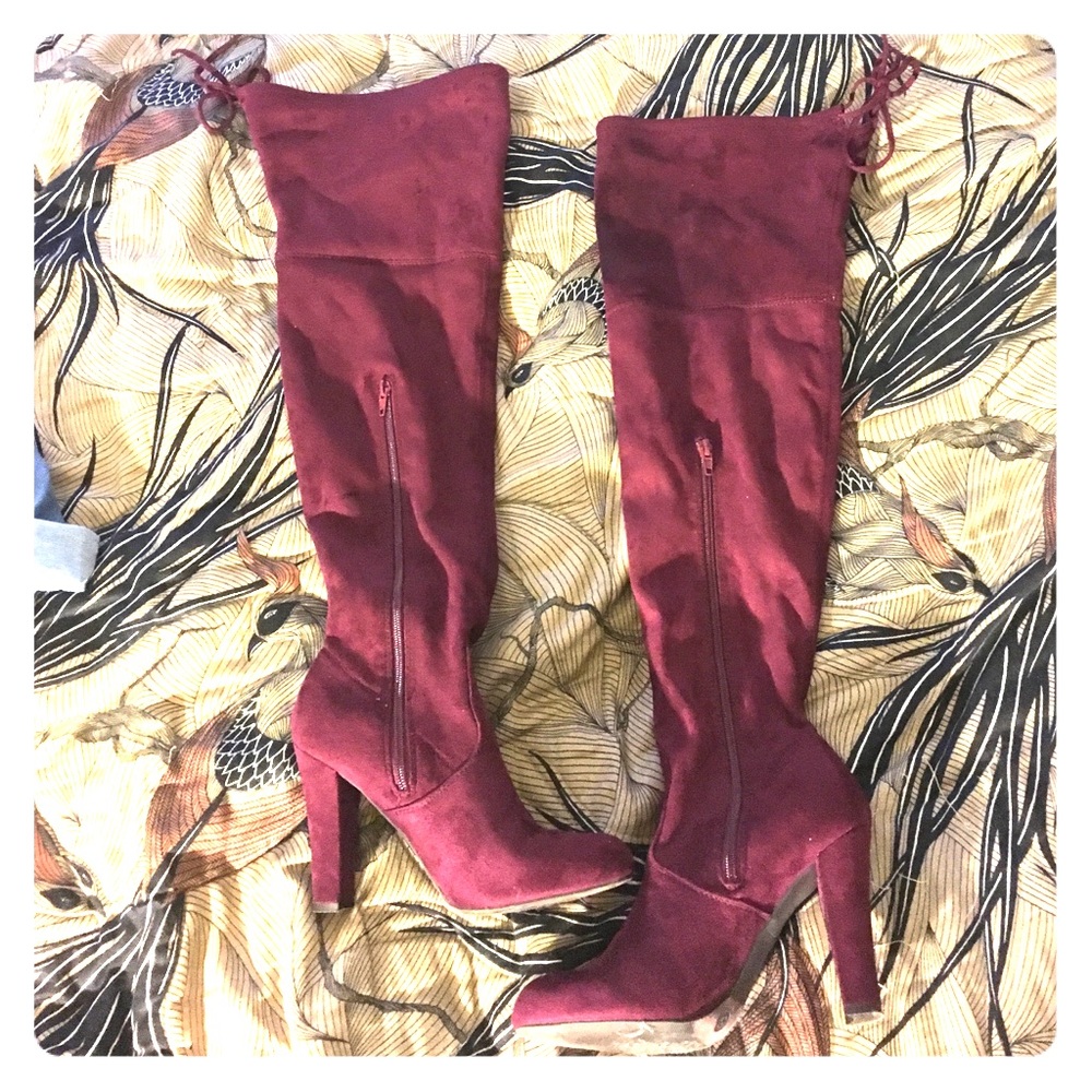 Heeled Boots ! 😊 - Picture 2 of 2