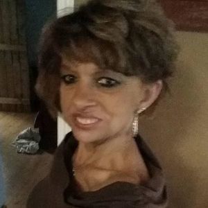 Meet your Posher, Sandi