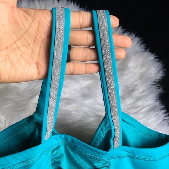 Workout top - Picture 6 of 8