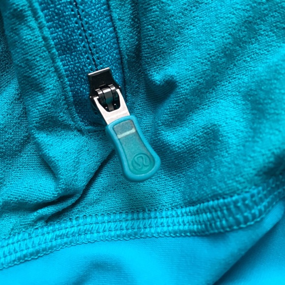 Workout top - Picture 7 of 8