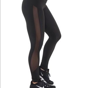 Jfitnesswear black glyde mesh leggings