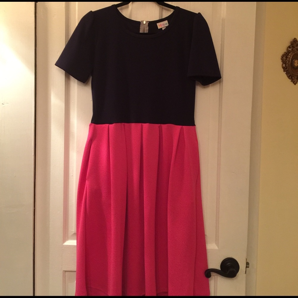 LuLaRoe Amelia Medium