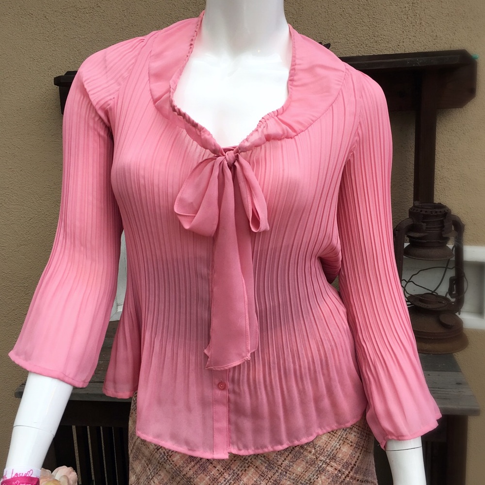 PLEATED V-Neck Stretchy Pink Blouse with Bow