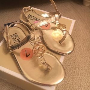 Micheal kors toddler gold sandal