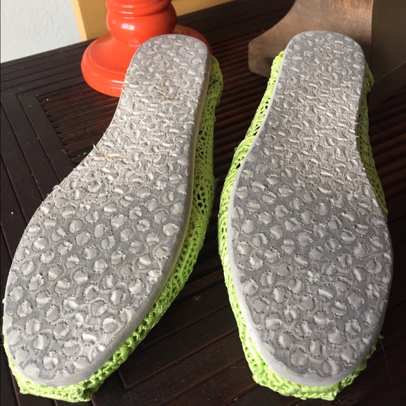 Toms - Picture 3 of 3