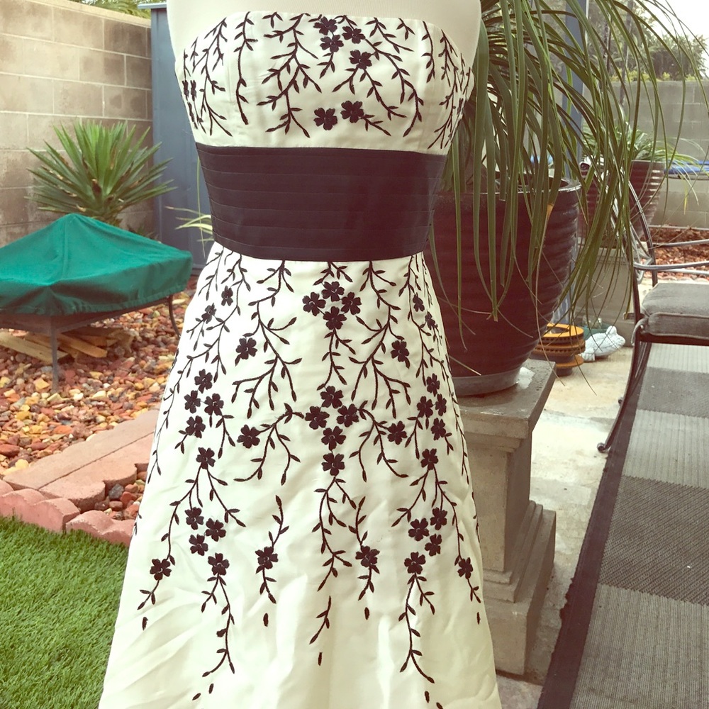 White House black market . Strapless white dress