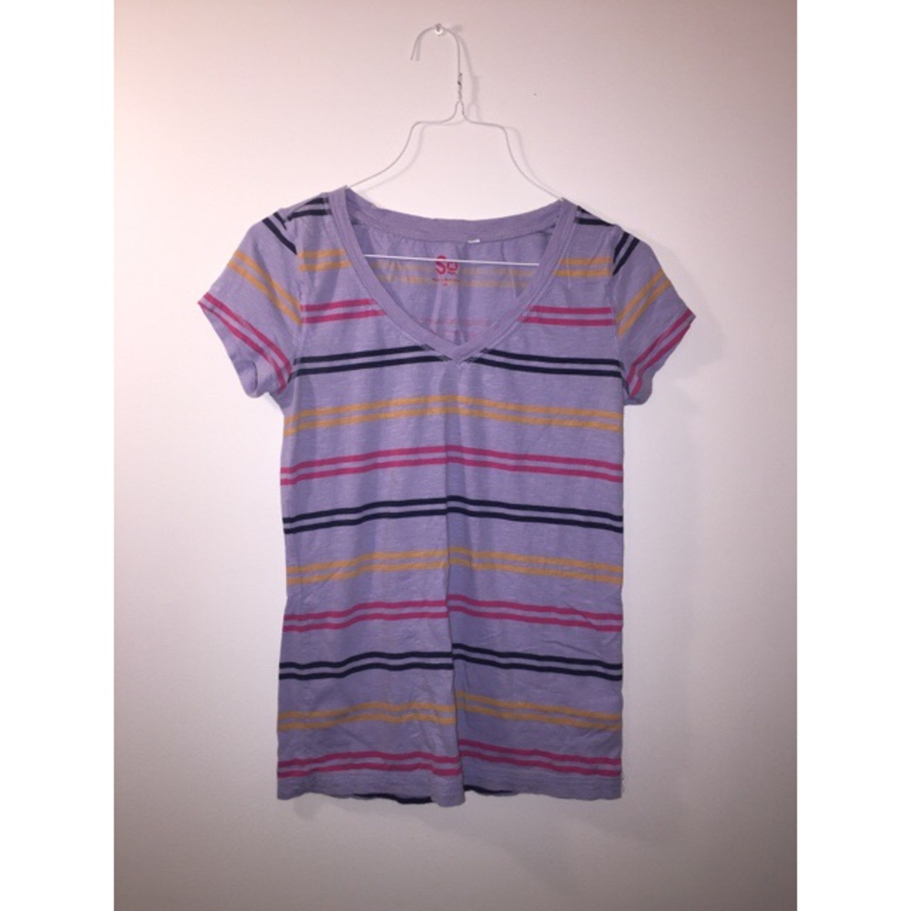 casual striped tee shirt