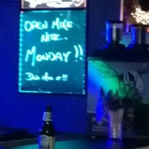 Meet your Posher, Debi