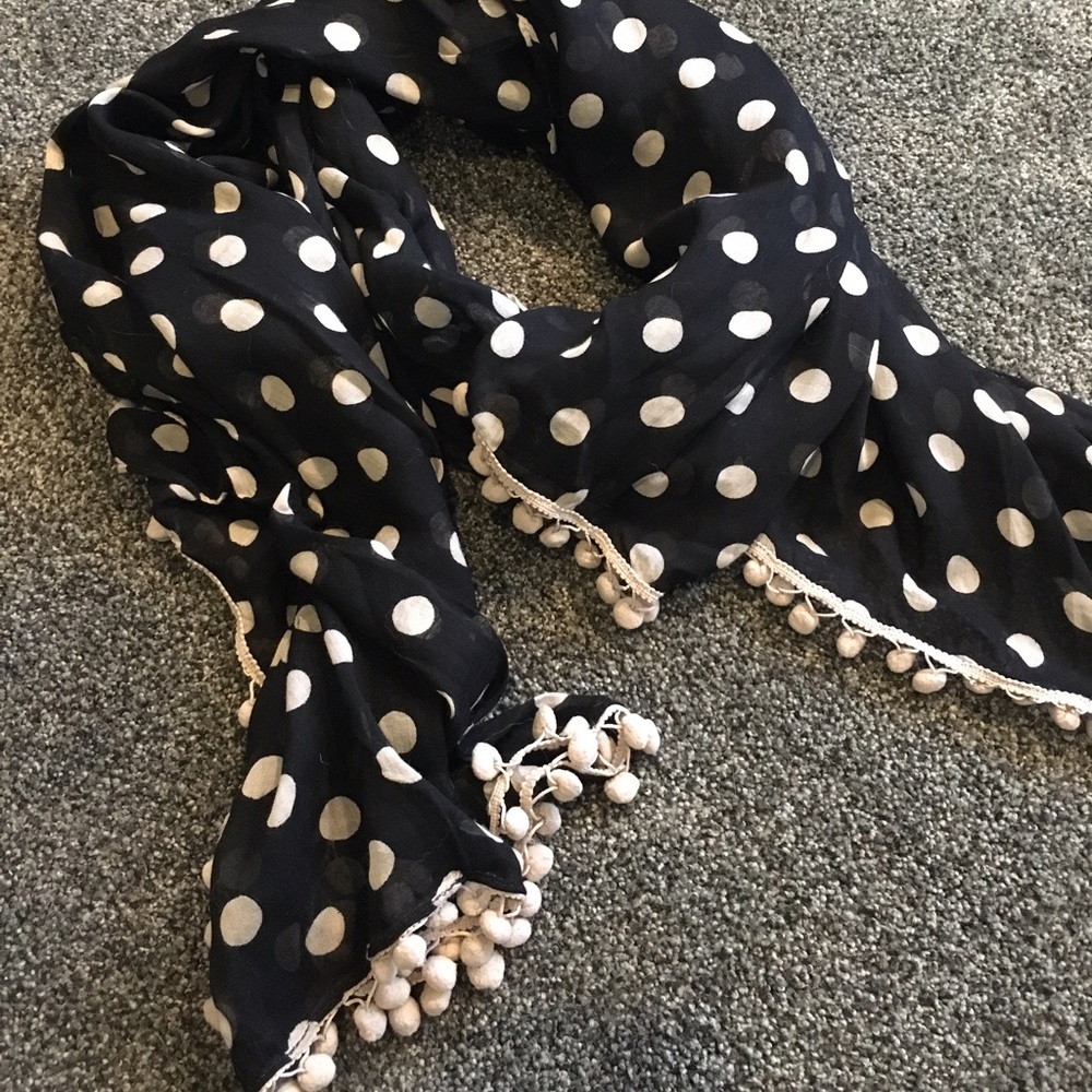Lightweight scarf