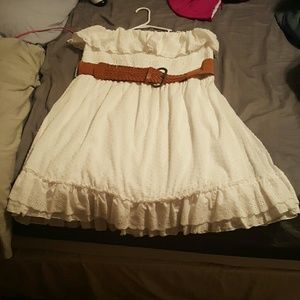 TORRID sleevless dress with belt