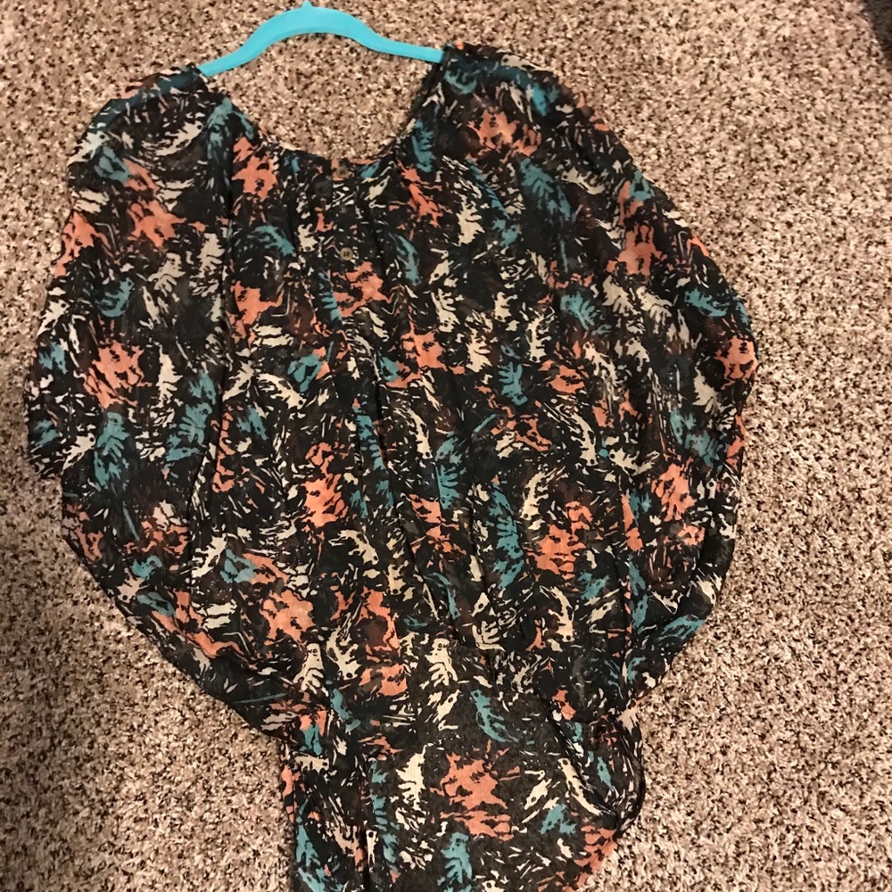 Layering shirt. See through. High to low